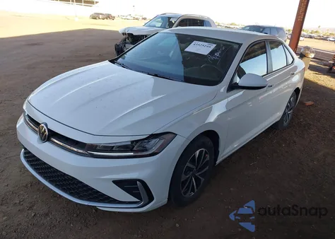 2025 Volkswagen Jetta 1.5T S z USA, uszkodzony, nr VIN 3VW5X7BUXSM028265